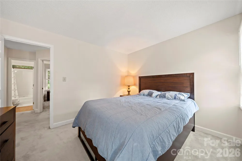 2708 Kirkholm Drive Matthews, NC 28105