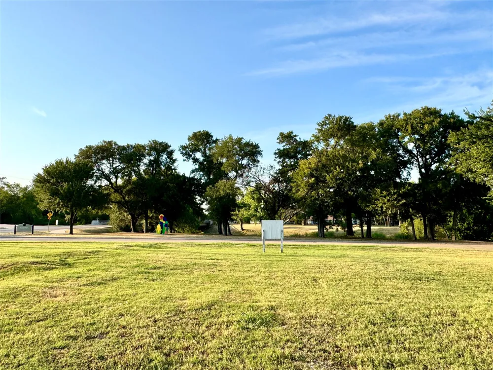 3730 Bayside Street Dallas, TX 75212