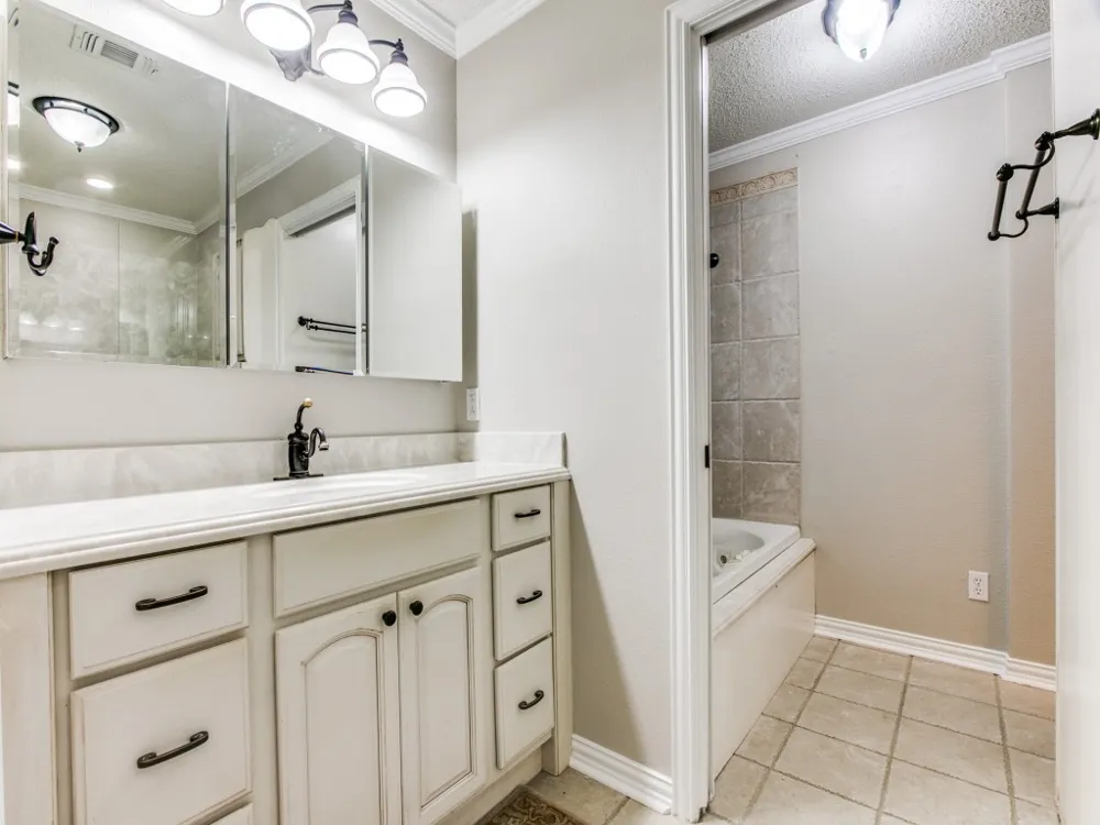 1315 Greenbriar Street Denton, TX 76201