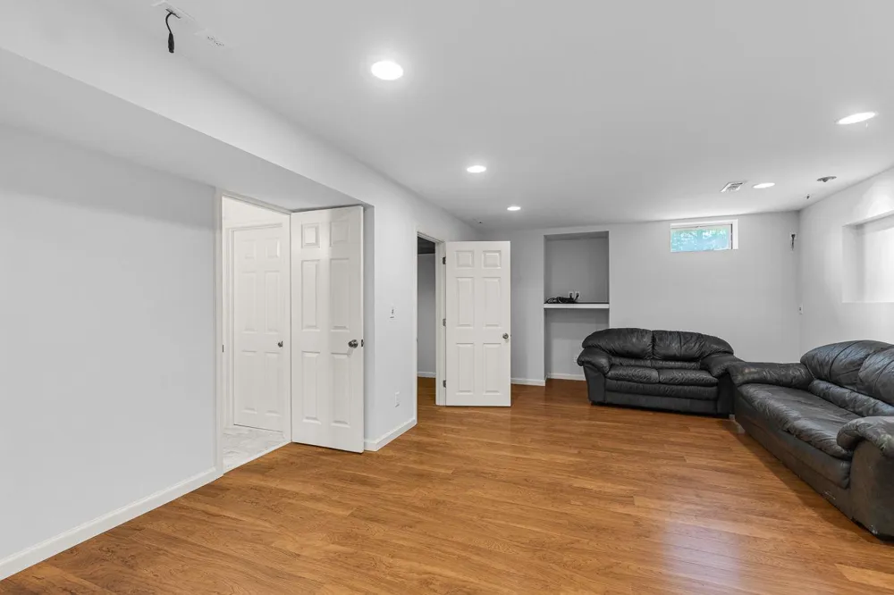 22561 HOWARDSVILLE WOODS COURT Ashburn, VA 20148