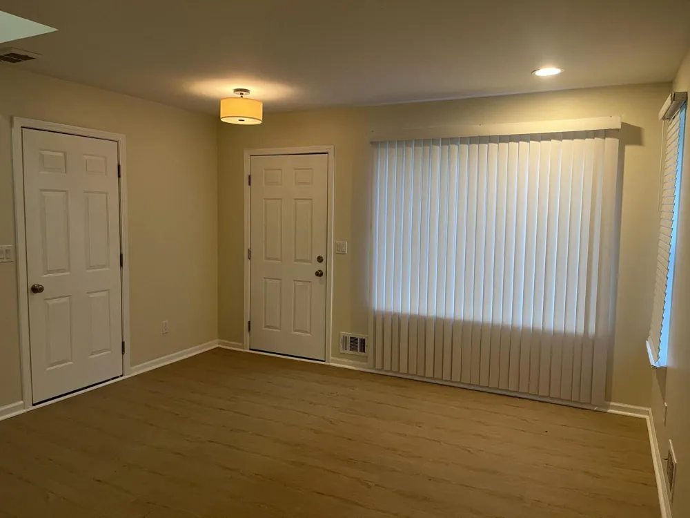 22741 Middlebelt Road Farmington Hills, MI 48336