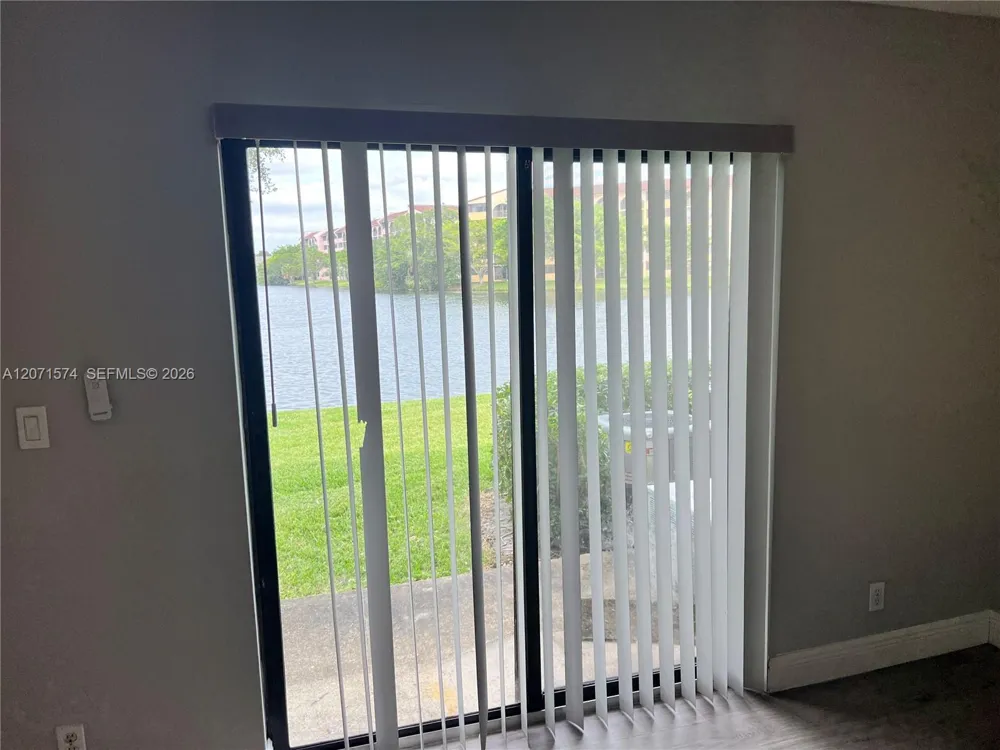 10005 Winding Lake Road #105 Sunrise, FL 33351
