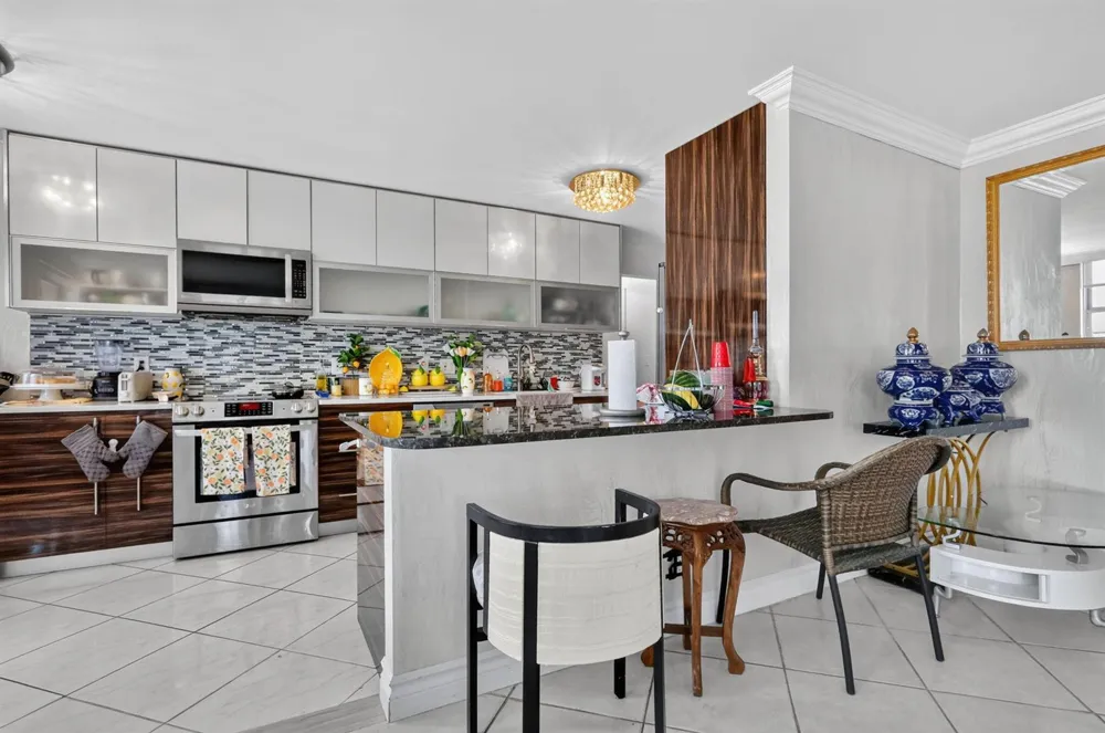 1920 S Ocean Drive #6A Hallandale Beach, FL 33009
