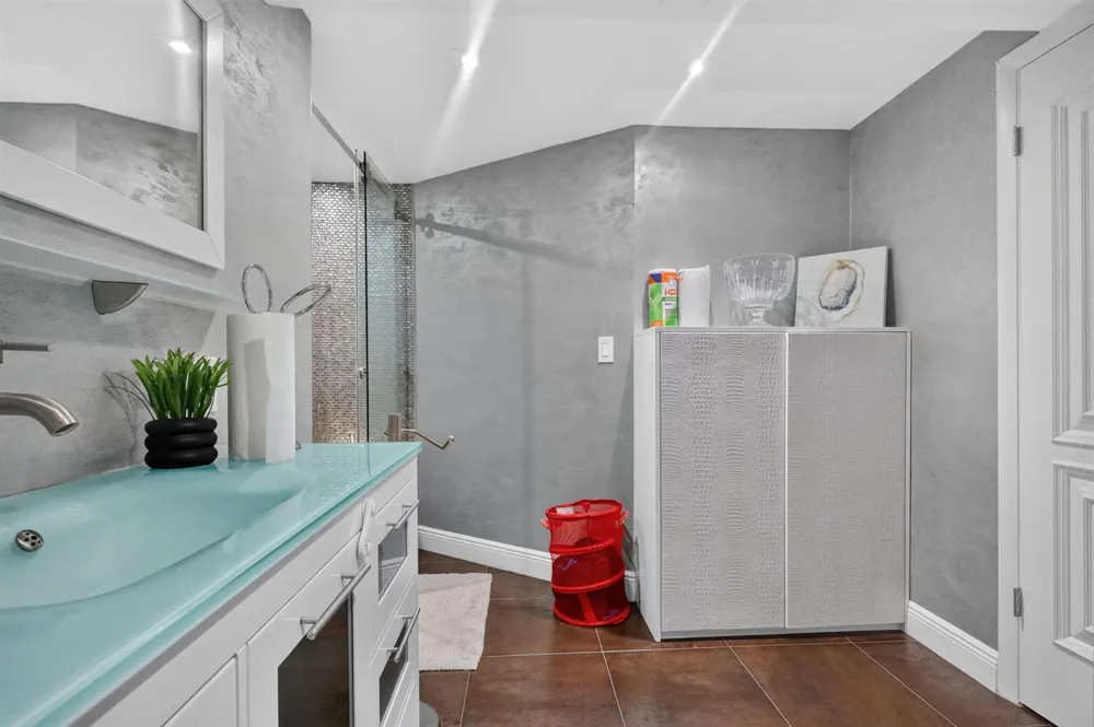 1920 S Ocean Drive #6A Hallandale Beach, FL 33009