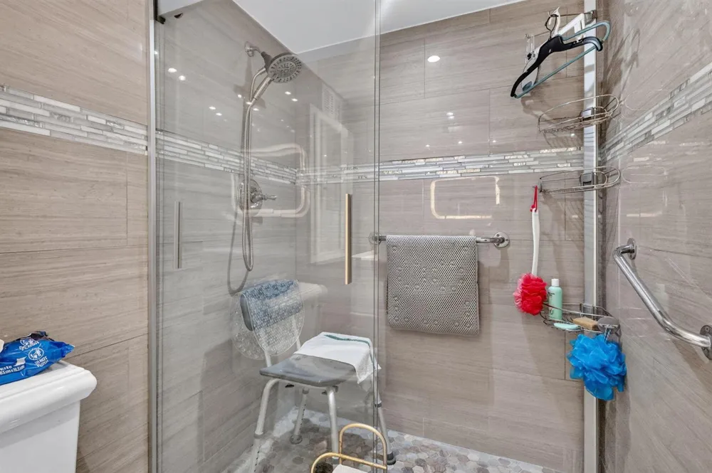 1920 S Ocean Drive #6A Hallandale Beach, FL 33009