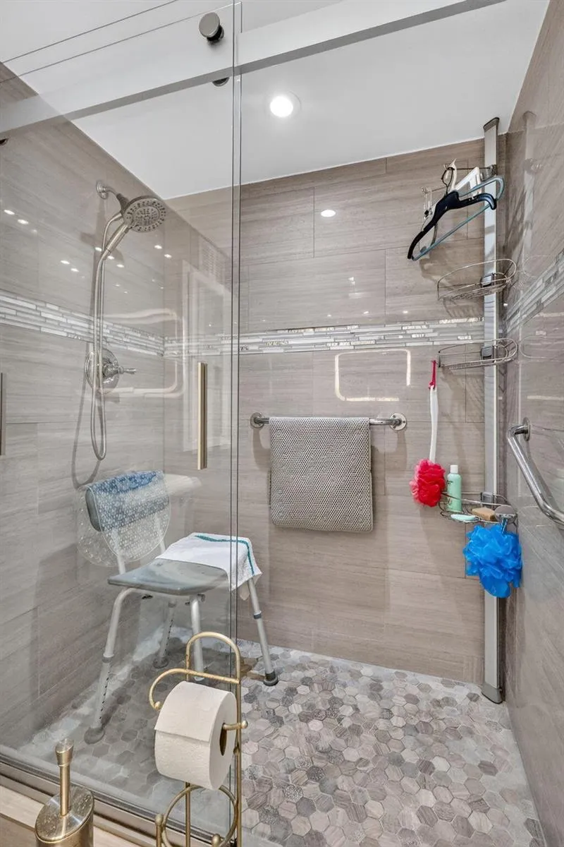 1920 S Ocean Drive #6A Hallandale Beach, FL 33009