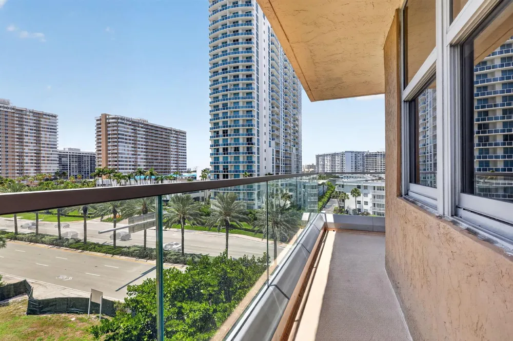 1920 S Ocean Drive #6A Hallandale Beach, FL 33009