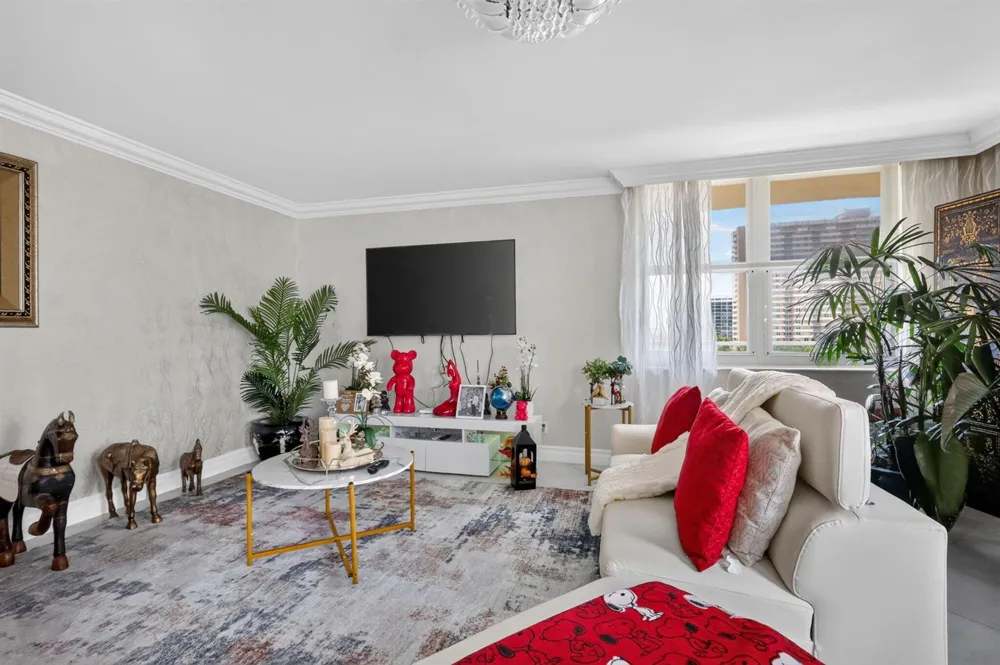 1920 S Ocean Drive #6A Hallandale Beach, FL 33009