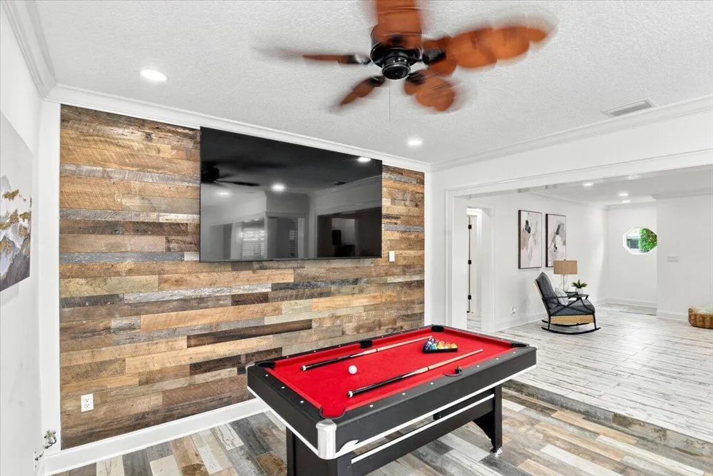 1736 NW 39th Street Oakland Park, FL 33309