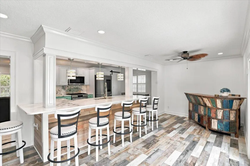 1736 NW 39th Street Oakland Park, FL 33309