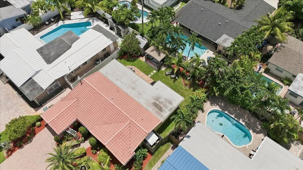 1736 NW 39th Street Oakland Park, FL 33309