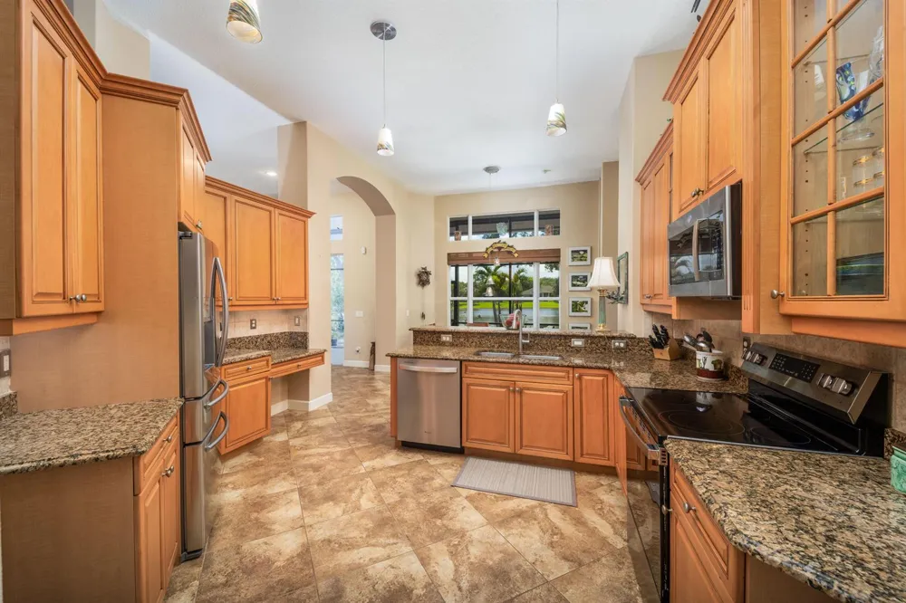 4220 ABINGTON WOODS CIRCLE Vero Beach, FL 32967
