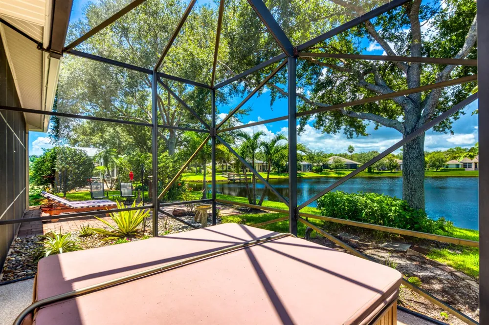 4220 ABINGTON WOODS CIRCLE Vero Beach, FL 32967