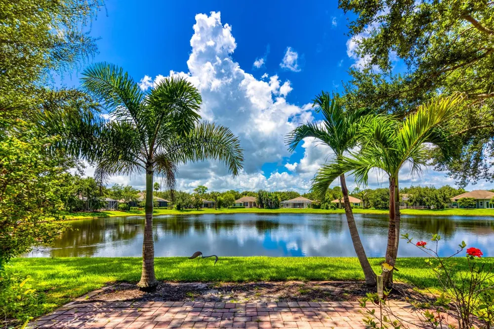 4220 ABINGTON WOODS CIRCLE Vero Beach, FL 32967