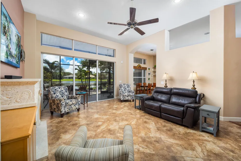 4220 ABINGTON WOODS CIRCLE Vero Beach, FL 32967