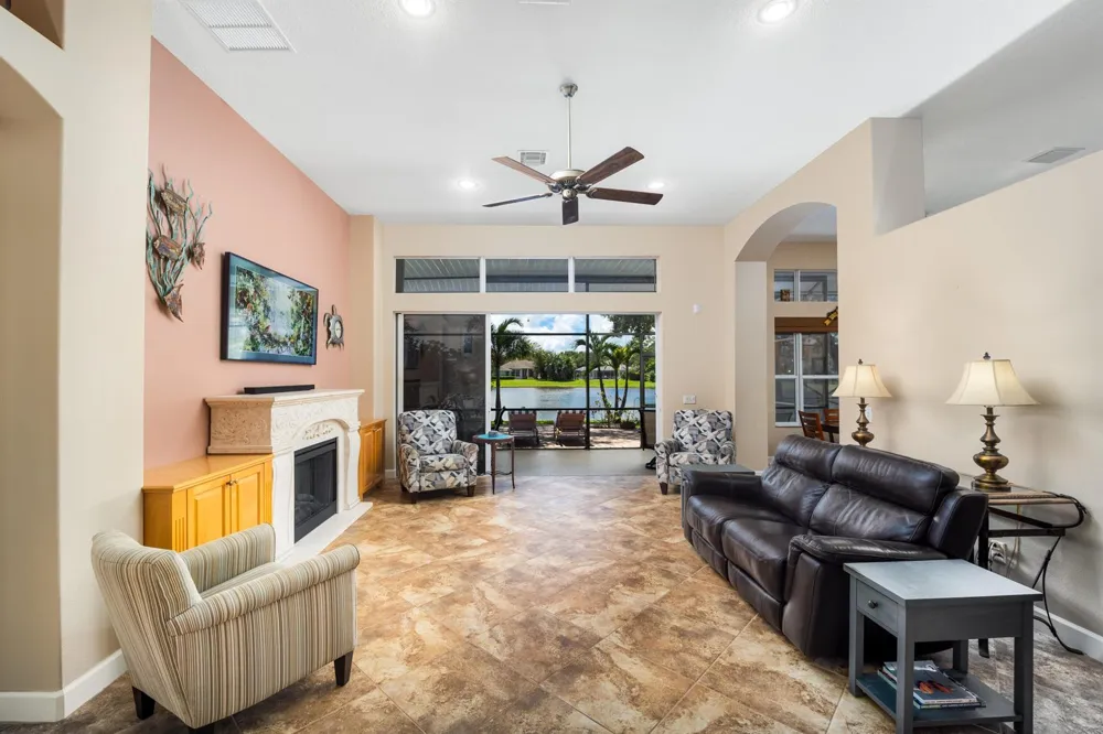 4220 ABINGTON WOODS CIRCLE Vero Beach, FL 32967