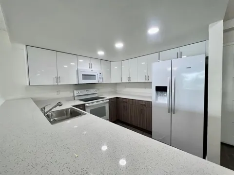 18335 NW 68 AVENUE #750-205