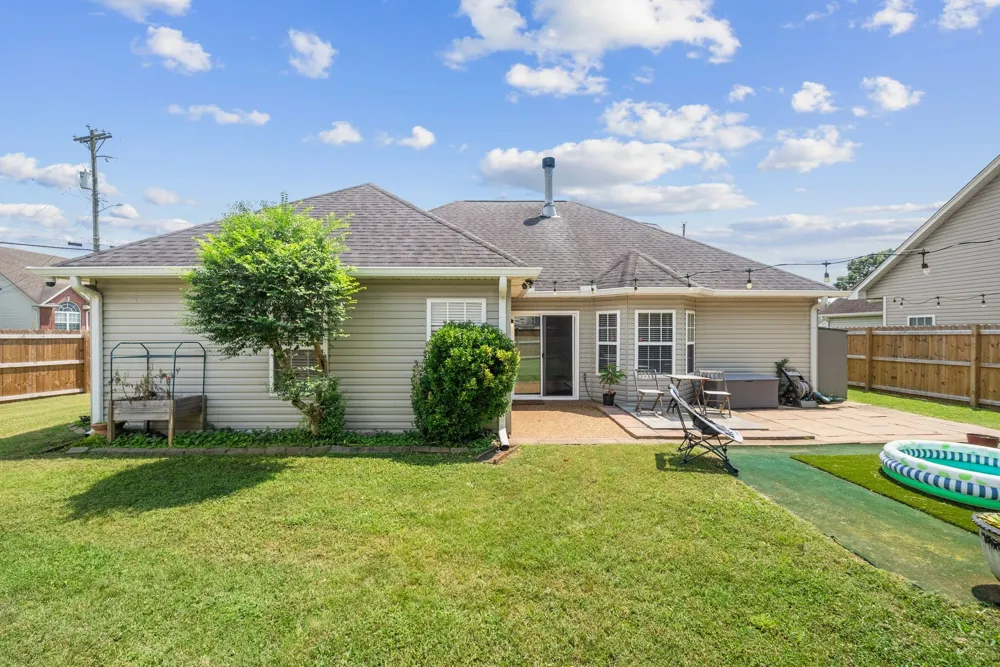 1920 Port James Cir Antioch, TN 37013