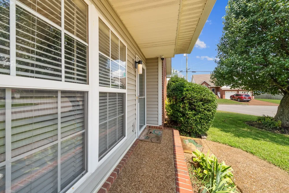 1920 Port James Cir Antioch, TN 37013