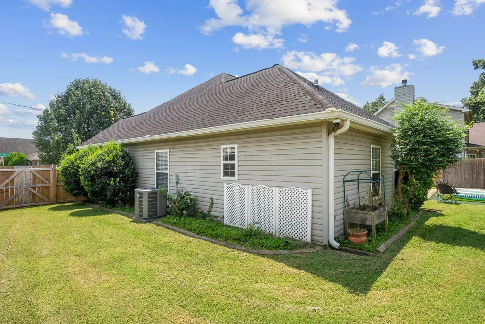 1920 Port James Cir Antioch, TN 37013