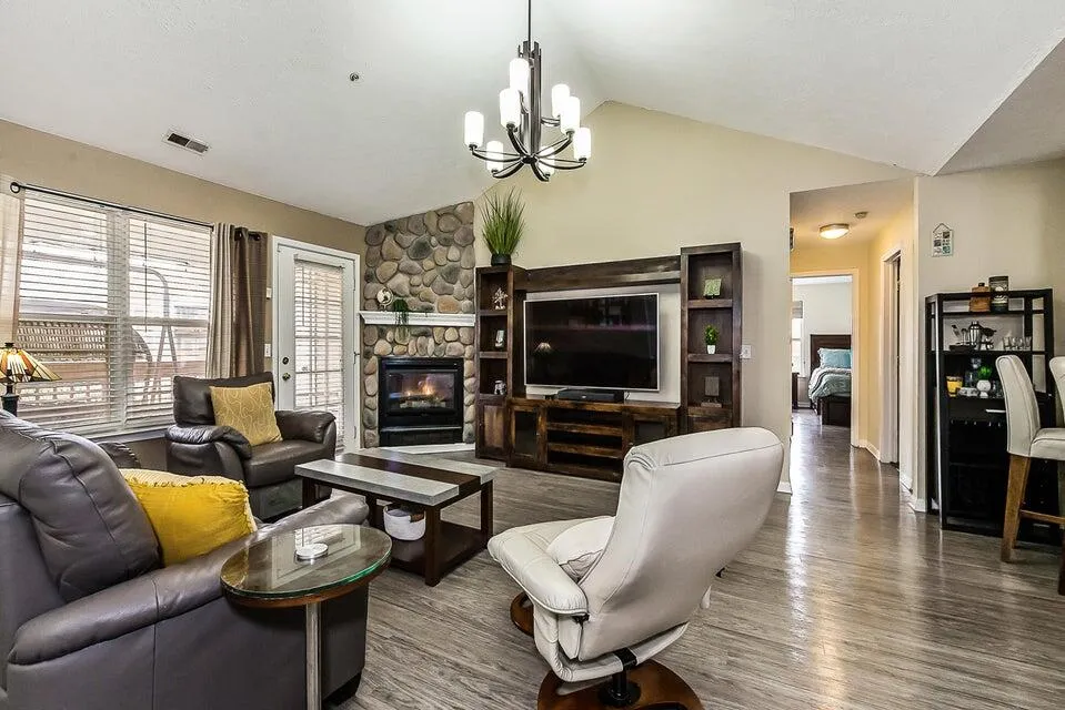 1550 Oakfield Drive Pittsfield Charter Township, MI 48108