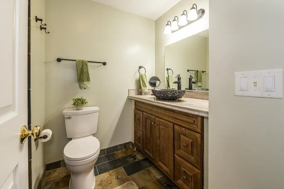 1550 Oakfield Drive Pittsfield Charter Township, MI 48108