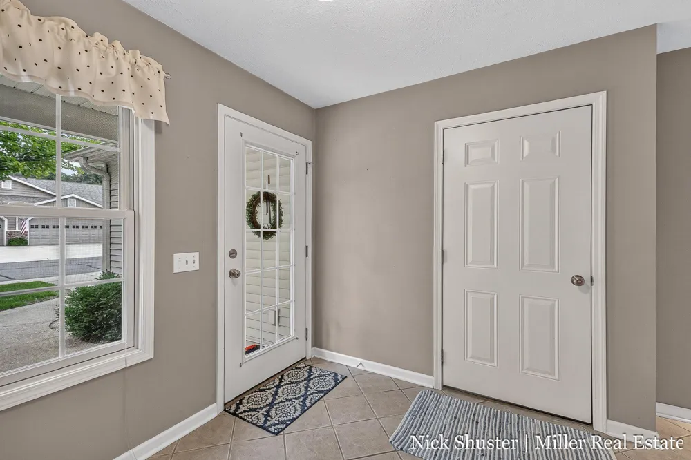 712 Riverwalk Street #11 Hastings City, MI 49058