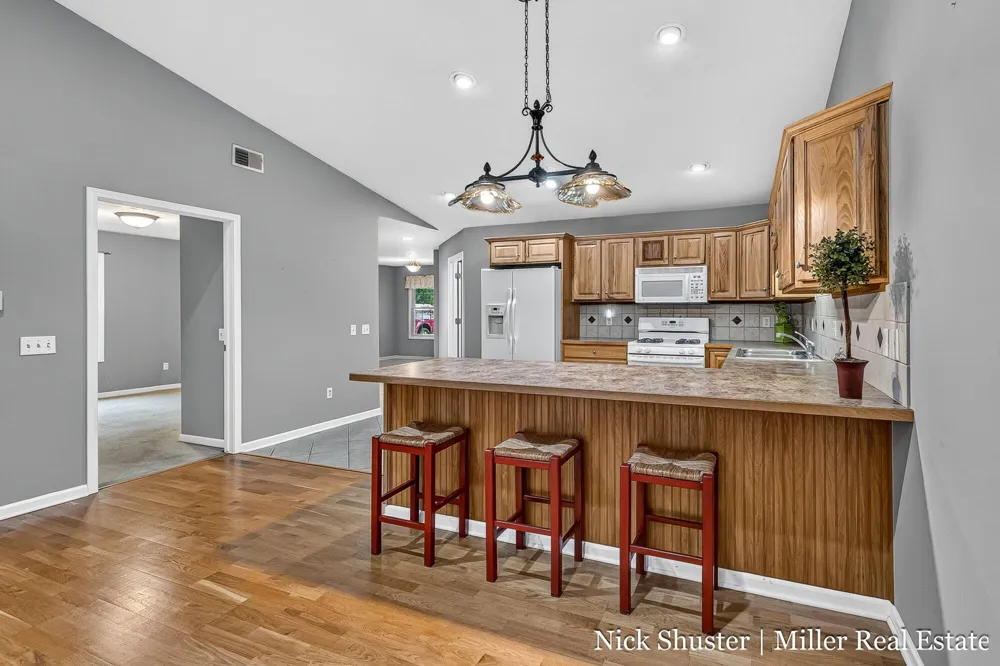 712 Riverwalk Street #11 Hastings City, MI 49058