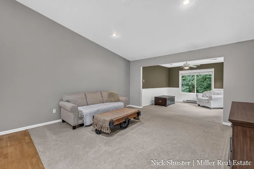 712 Riverwalk Street #11 Hastings City, MI 49058