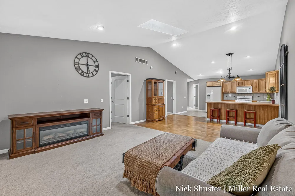 712 Riverwalk Street #11 Hastings City, MI 49058