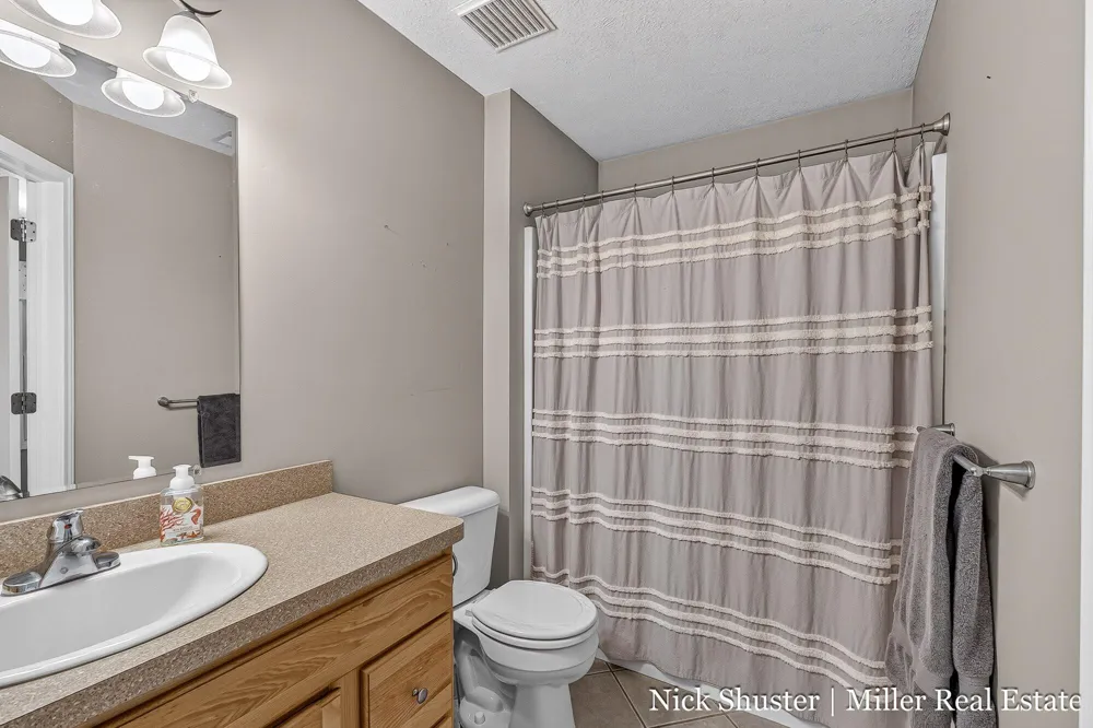 712 Riverwalk Street #11 Hastings City, MI 49058