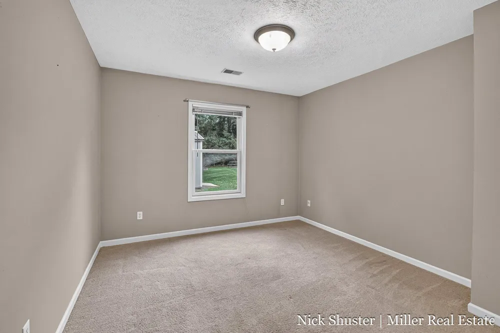 712 Riverwalk Street #11 Hastings City, MI 49058