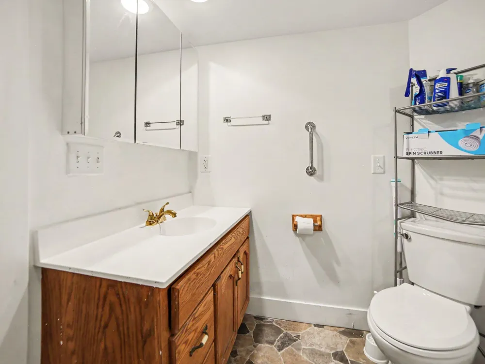 6859 Clover Road Lakewood Club Village, MI 49457