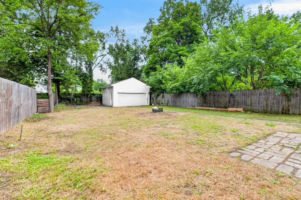 712 Fenimore Avenue Kalamazoo City, MI 49048