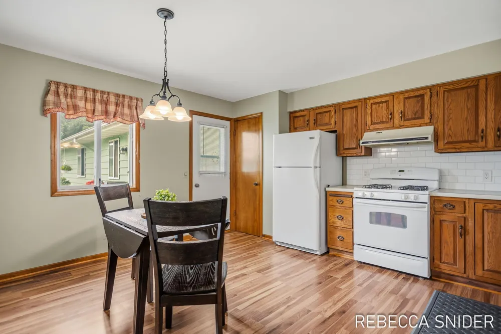 5692 Leisure S Drive SE Kentwood City, MI 49548