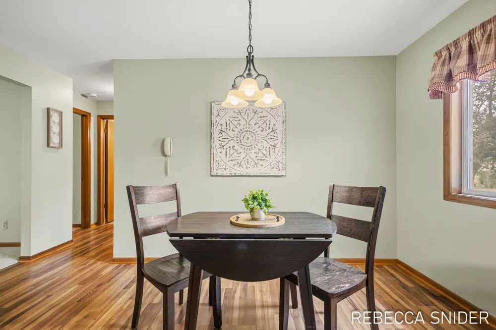 5692 Leisure S Drive SE Kentwood City, MI 49548