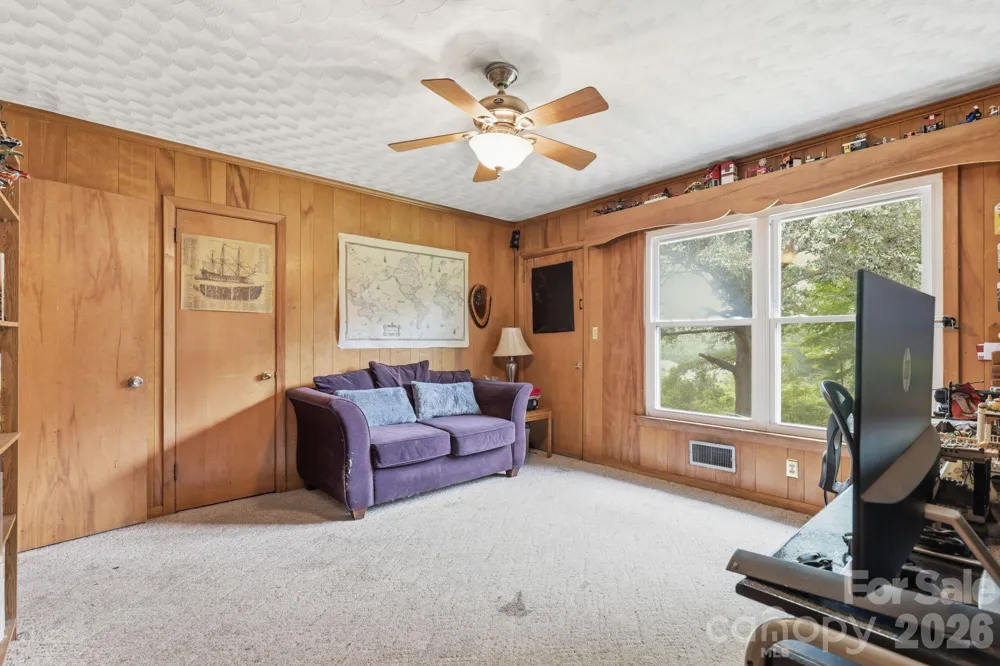 2613 26th Avenue NE Hickory, NC 28601