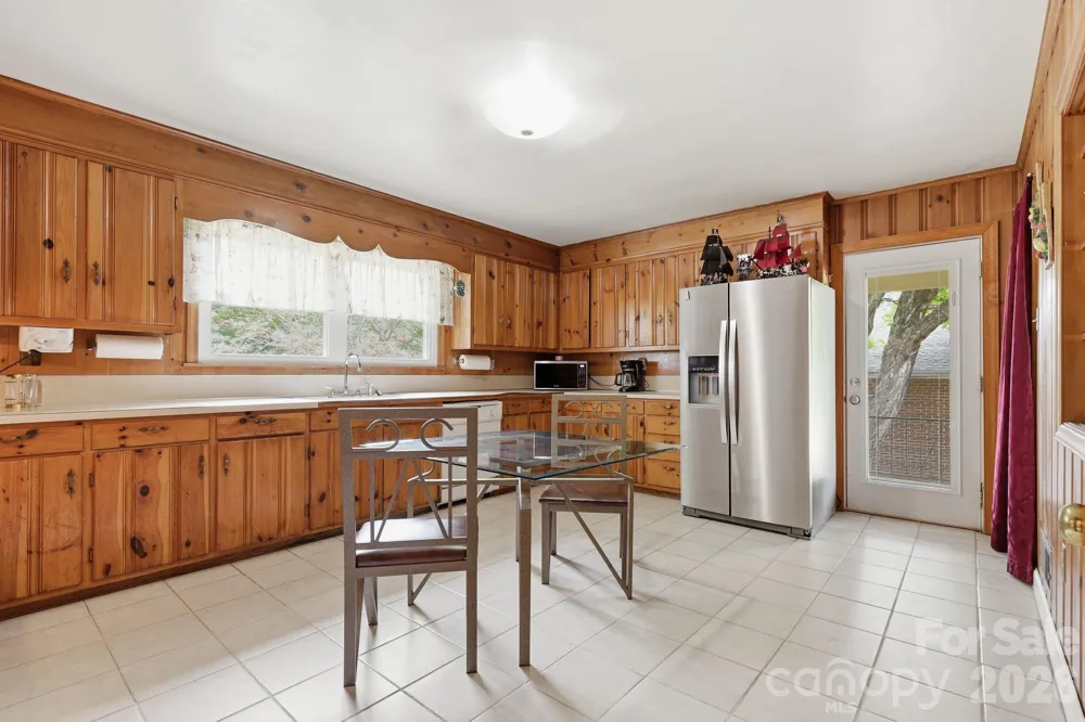 2613 26th Avenue NE Hickory, NC 28601