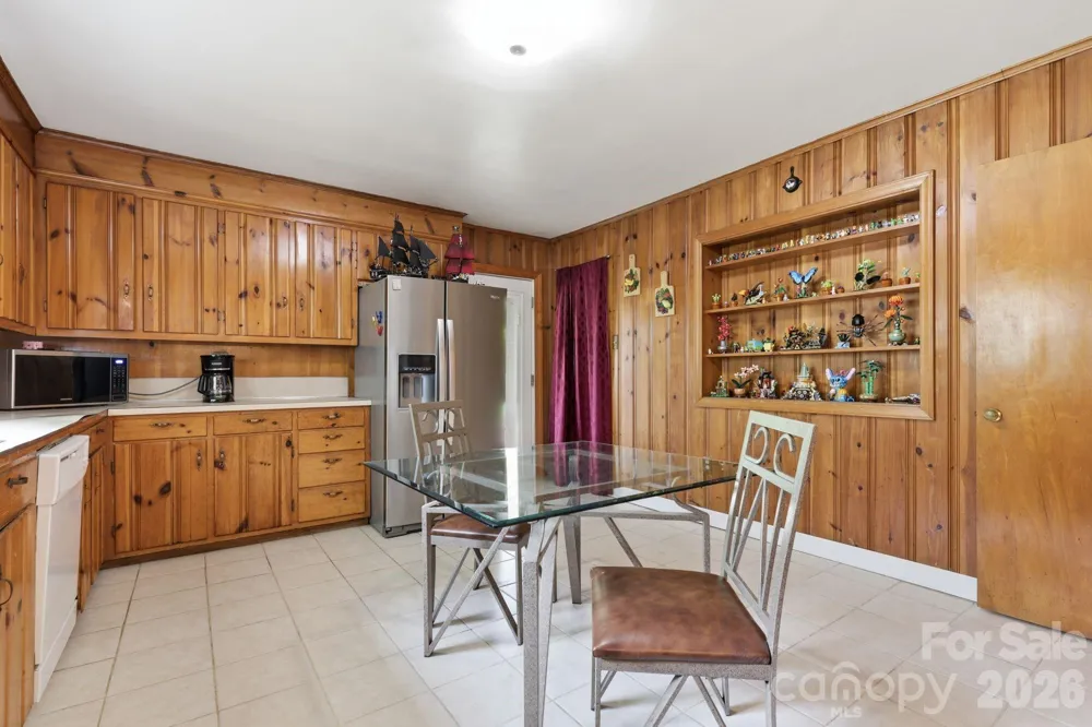 2613 26th Avenue NE Hickory, NC 28601