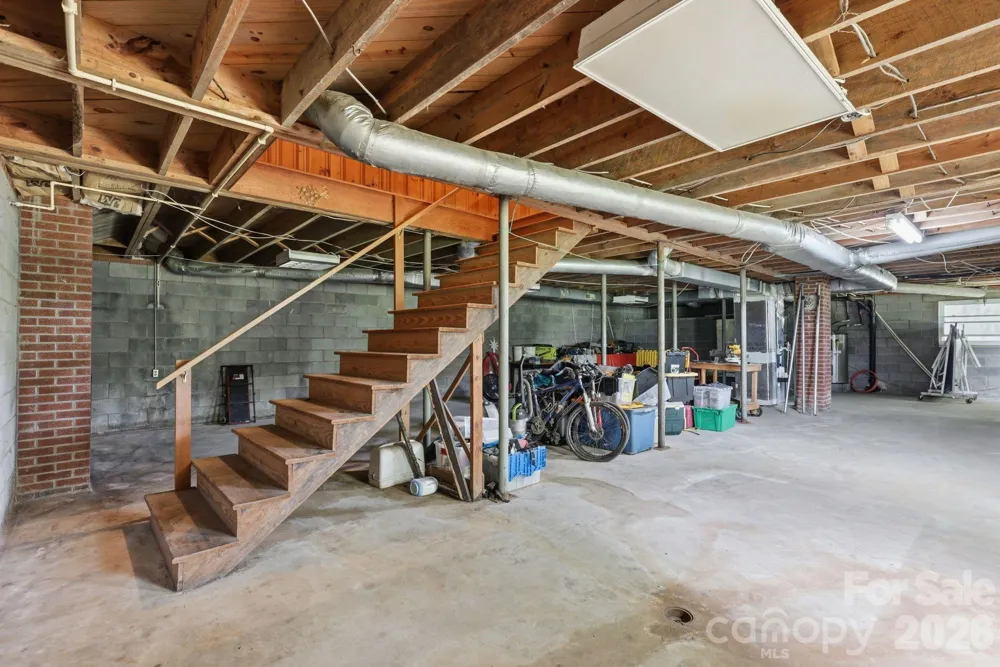 2613 26th Avenue NE Hickory, NC 28601