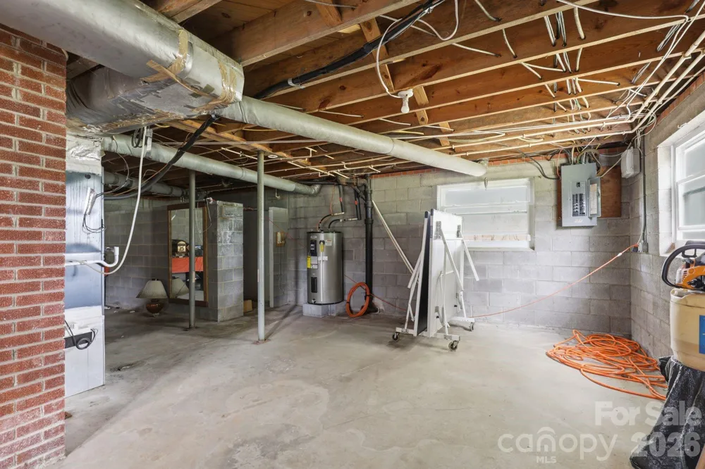 2613 26th Avenue NE Hickory, NC 28601