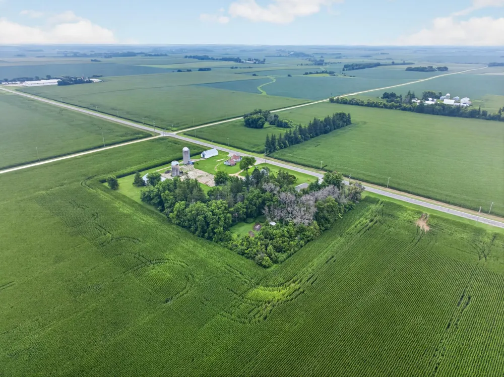 15832 585th Street Claremont, MN 55924