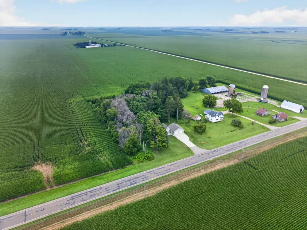 15832 585th Street Claremont, MN 55924