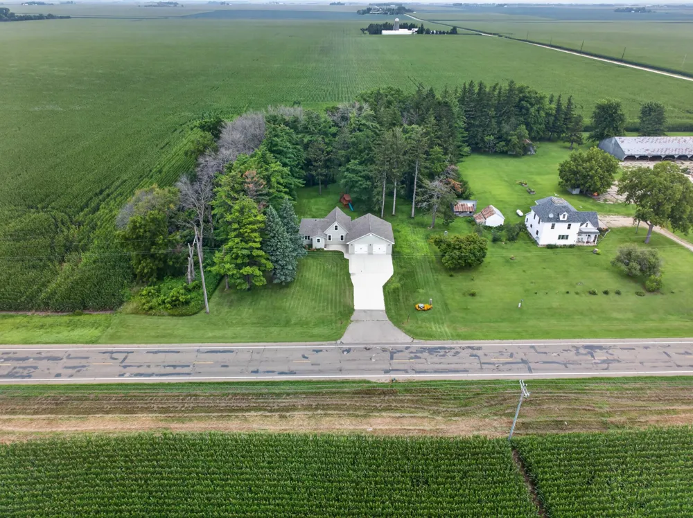 15832 585th Street Claremont, MN 55924