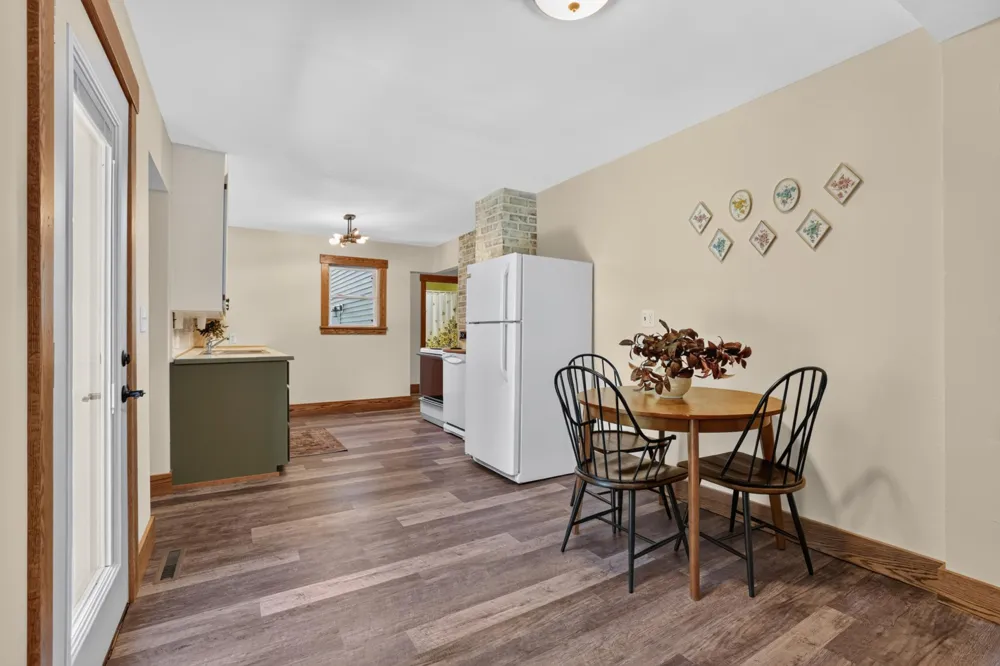 15832 585th Street Claremont, MN 55924