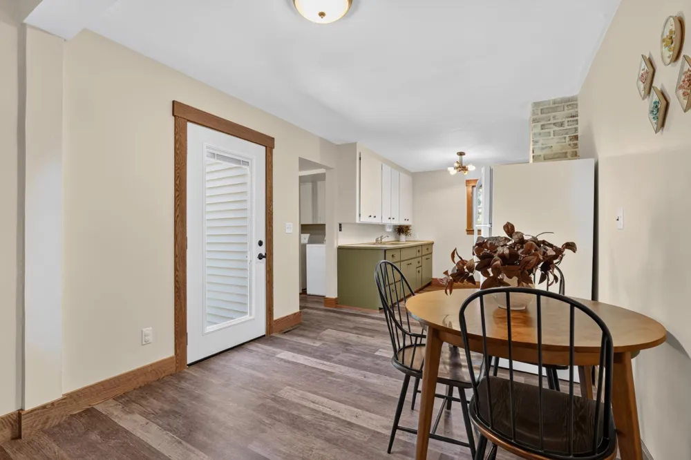 15832 585th Street Claremont, MN 55924