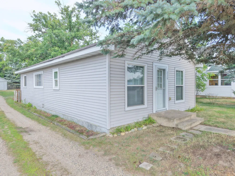 228 Aspen Avenue SE Menahga, MN 56464