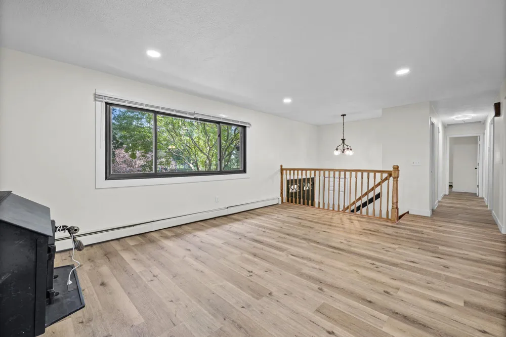 1835 214th Avenue NE East Bethel, MN 55011
