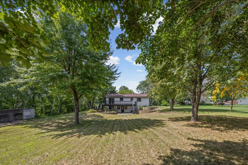 1835 214th Avenue NE East Bethel, MN 55011