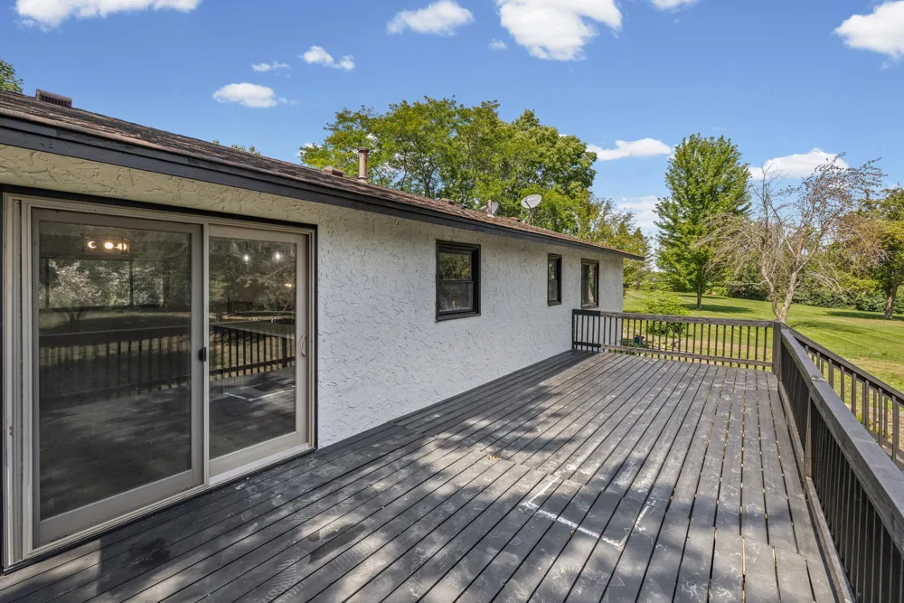 1835 214th Avenue NE East Bethel, MN 55011